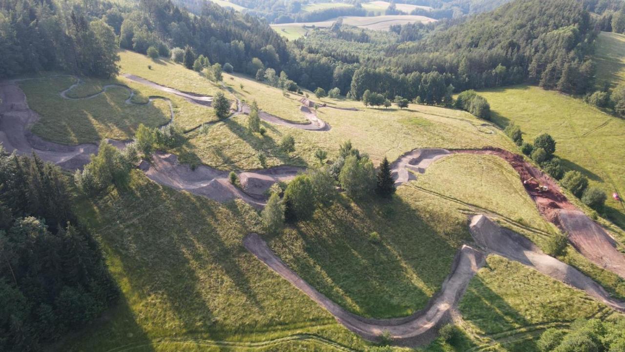 Pokoje Goscinne Art- Dworek Кудова-Здруй Экстерьер фото